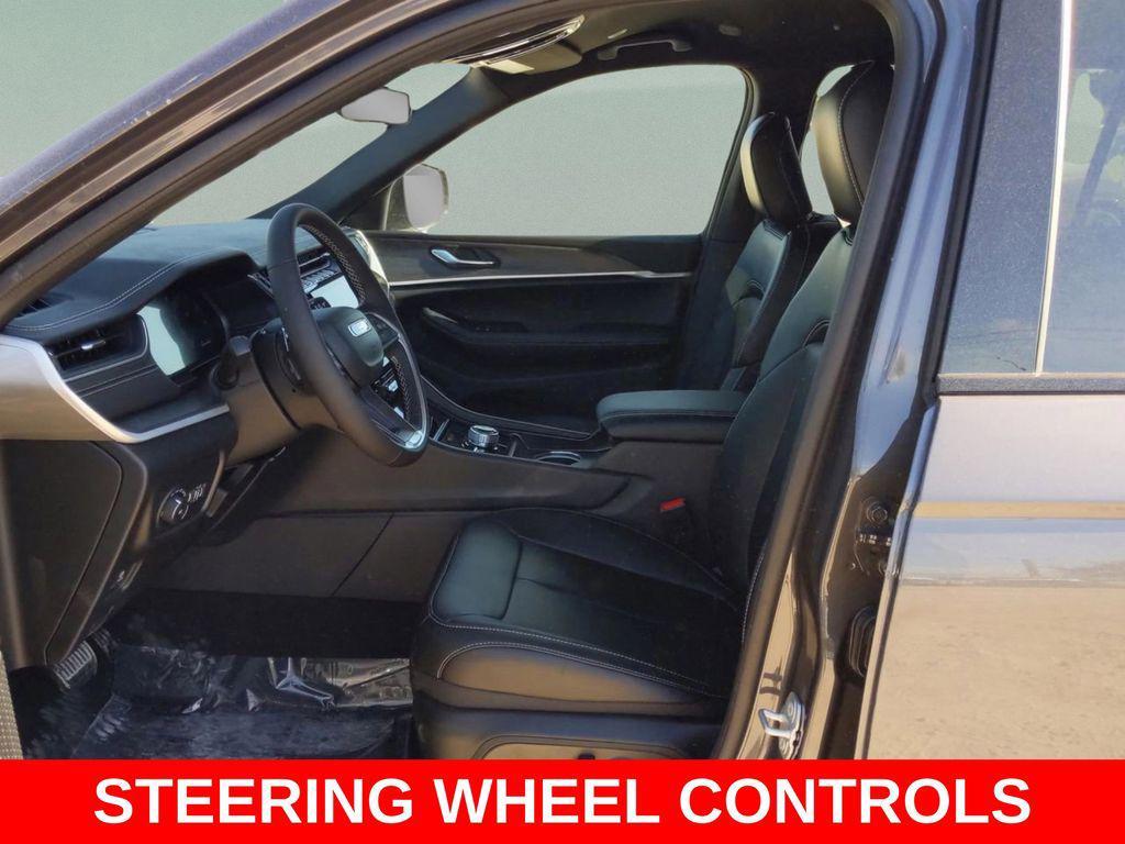 new 2025 Jeep Grand Cherokee L car, priced at $42,046