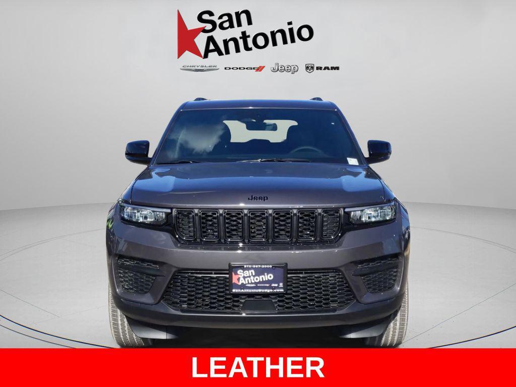 new 2025 Jeep Grand Cherokee car, priced at $38,415