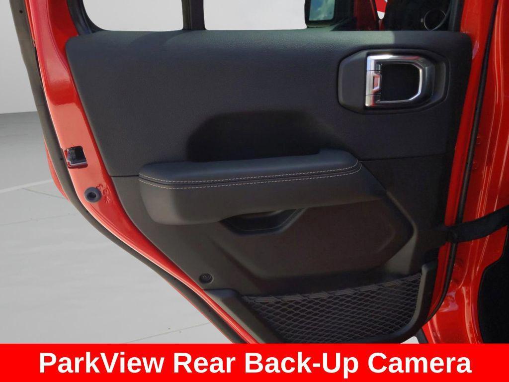 new 2025 Jeep Gladiator car, priced at $39,701