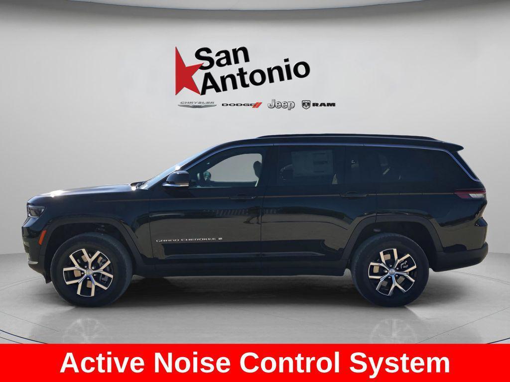 new 2025 Jeep Grand Cherokee L car, priced at $40,495