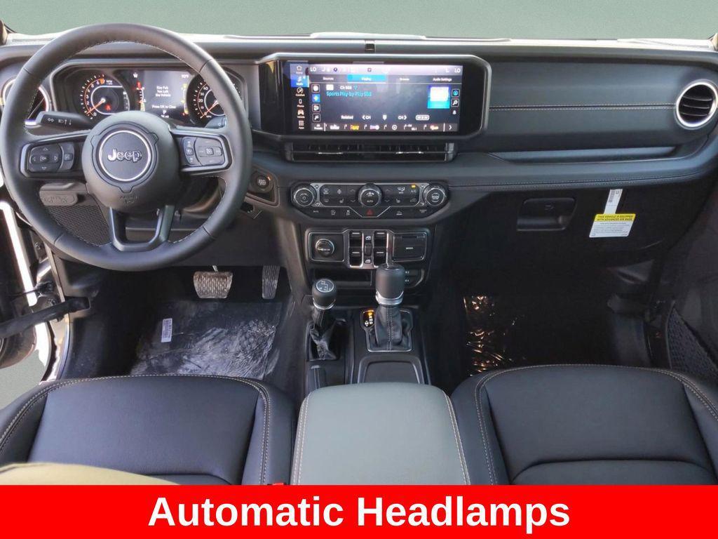 new 2025 Jeep Gladiator car, priced at $41,877