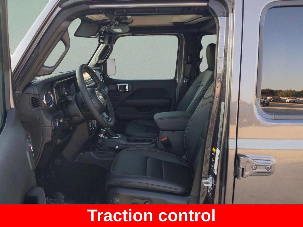 new 2025 Jeep Gladiator car, priced at $41,877