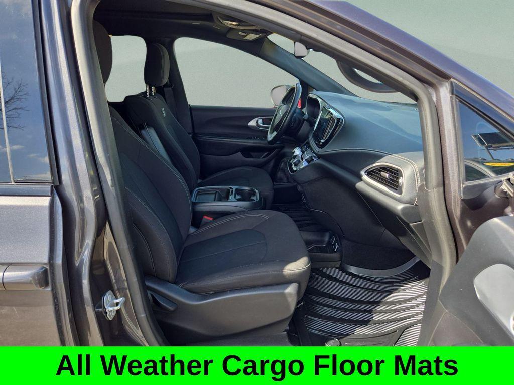 used 2021 Chrysler Pacifica car, priced at $21,222