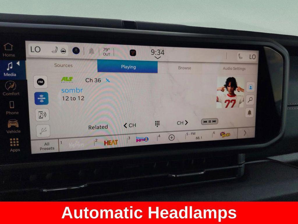 new 2025 Jeep Gladiator car, priced at $40,725