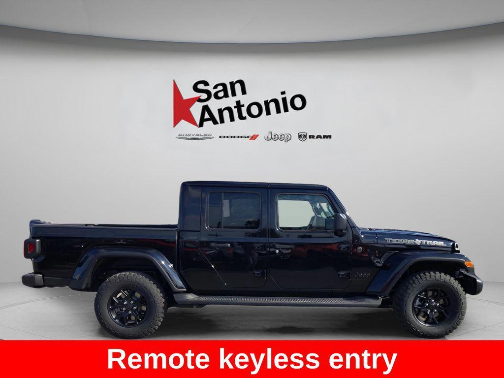 new 2025 Jeep Gladiator car, priced at $40,725