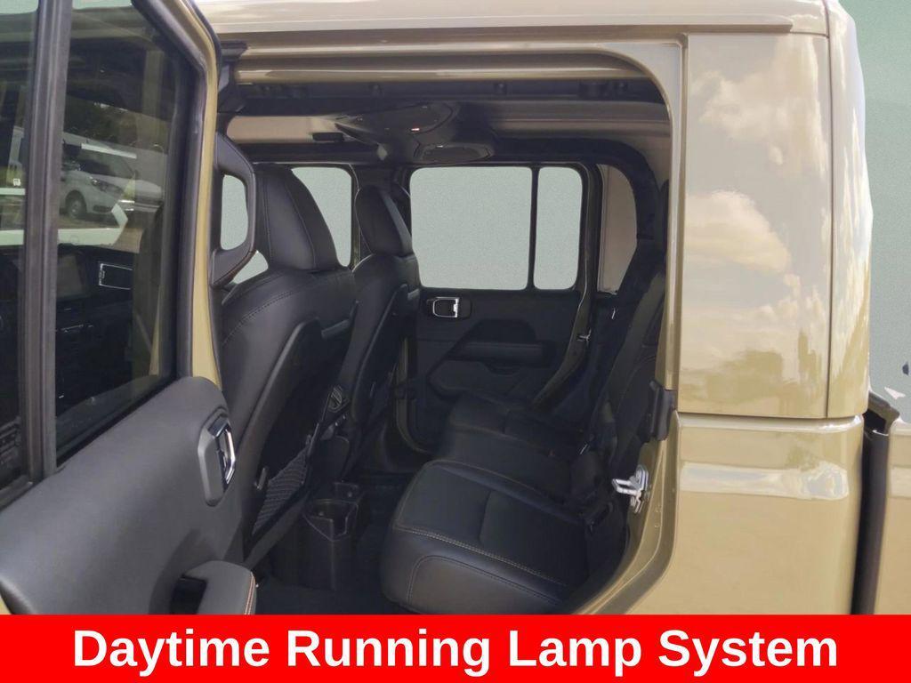 new 2025 Jeep Gladiator car, priced at $42,207