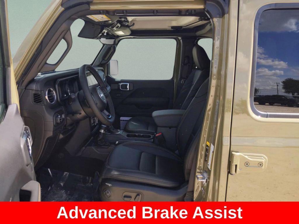 new 2025 Jeep Gladiator car, priced at $42,207