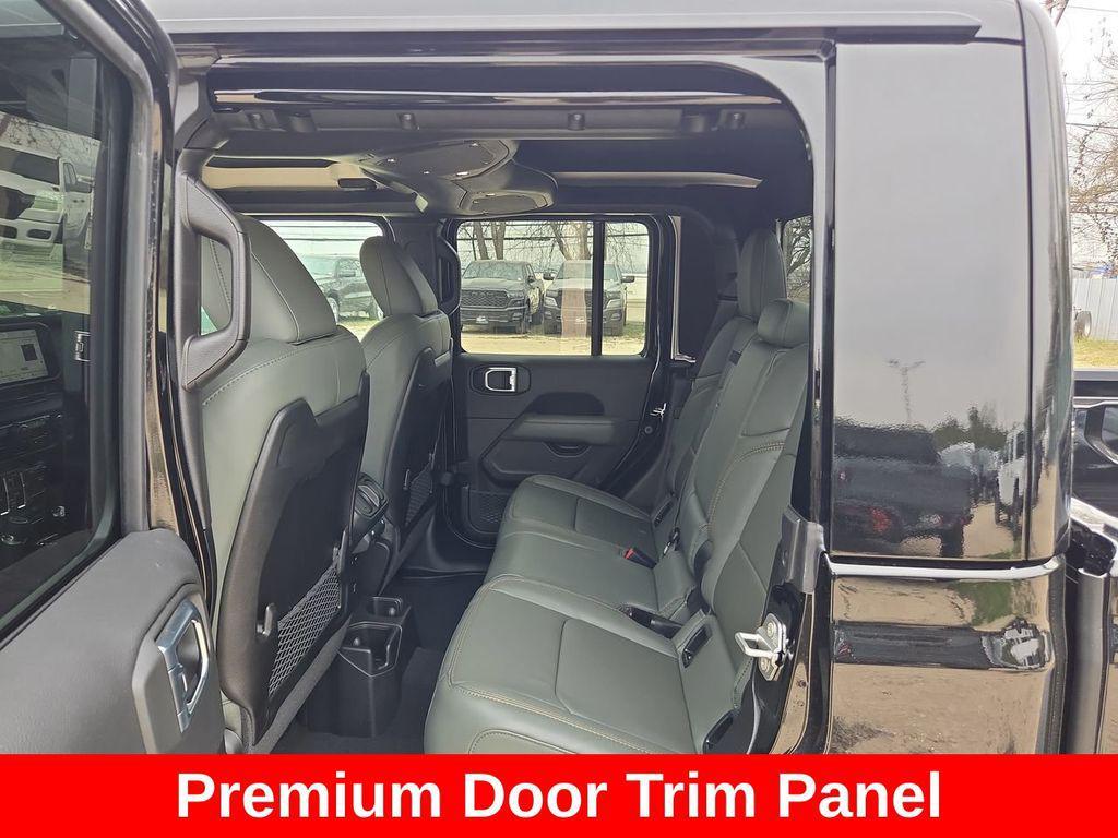 new 2026 Jeep Gladiator car, priced at $58,204