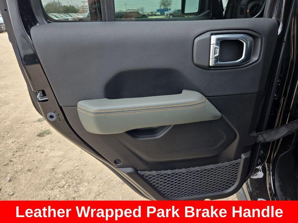 new 2026 Jeep Gladiator car, priced at $58,517