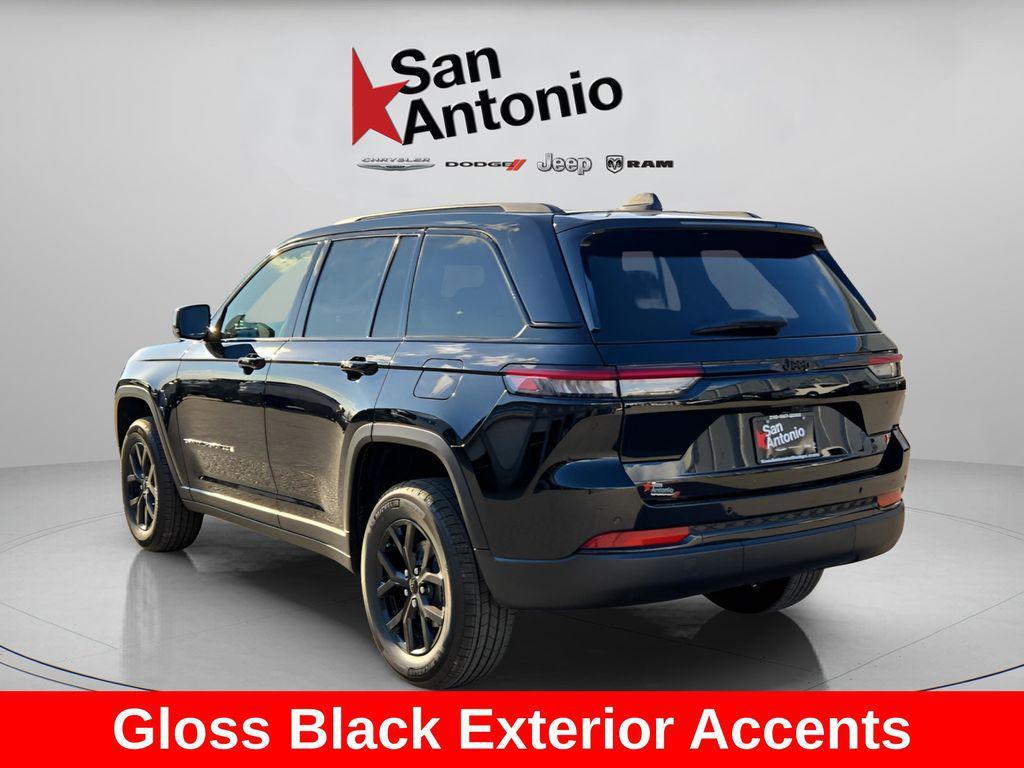 new 2025 Jeep Grand Cherokee car, priced at $39,000