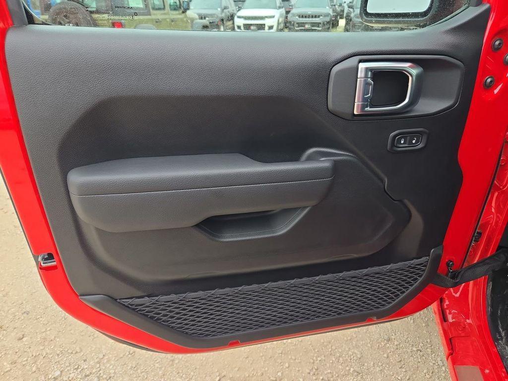 new 2026 Jeep Wrangler car, priced at $39,107