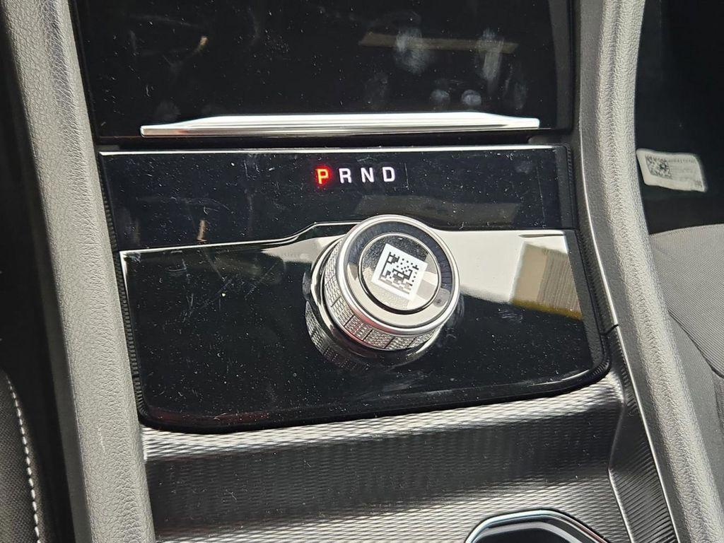 new 2025 Jeep Grand Cherokee car, priced at $33,953