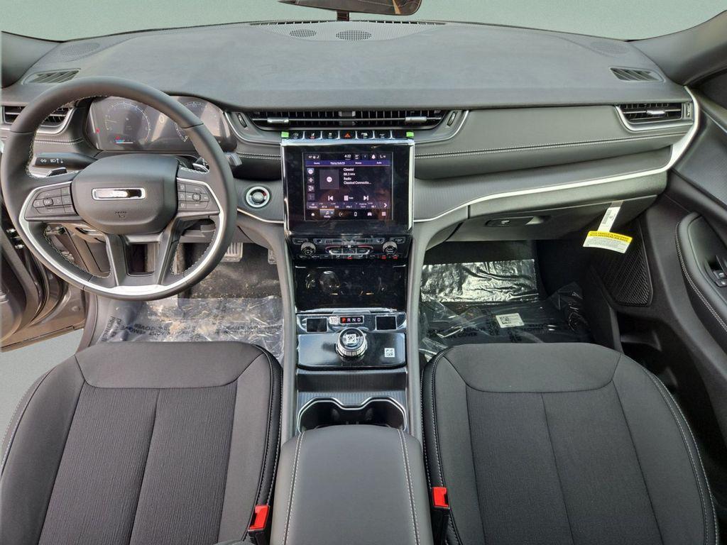 new 2025 Jeep Grand Cherokee L car, priced at $35,998