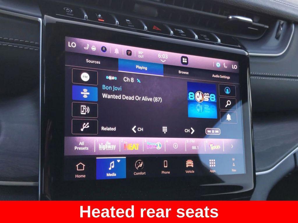 new 2025 Jeep Grand Cherokee car, priced at $38,372