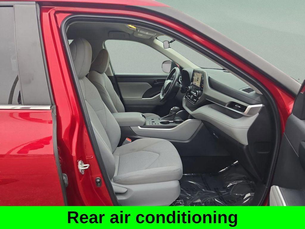 used 2023 Toyota Highlander car, priced at $29,466