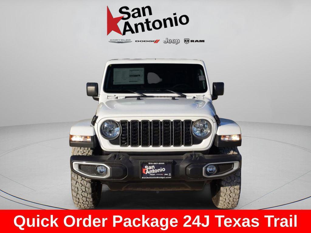 new 2025 Jeep Gladiator car, priced at $40,195