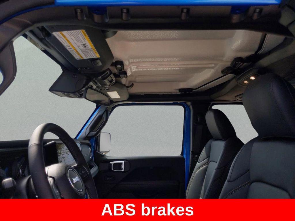 new 2025 Jeep Gladiator car, priced at $42,207