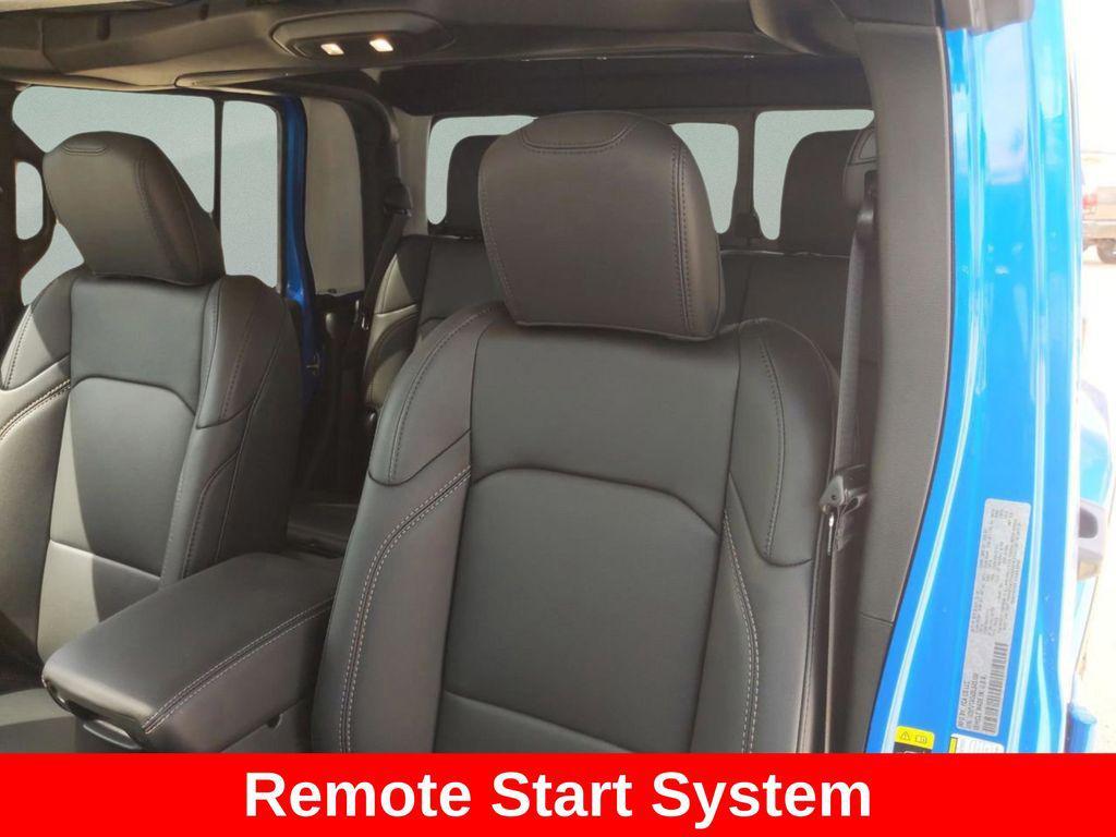 new 2025 Jeep Gladiator car, priced at $42,207