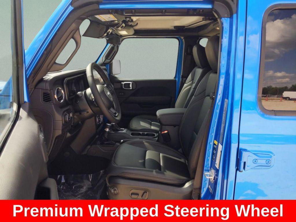 new 2025 Jeep Gladiator car, priced at $42,207