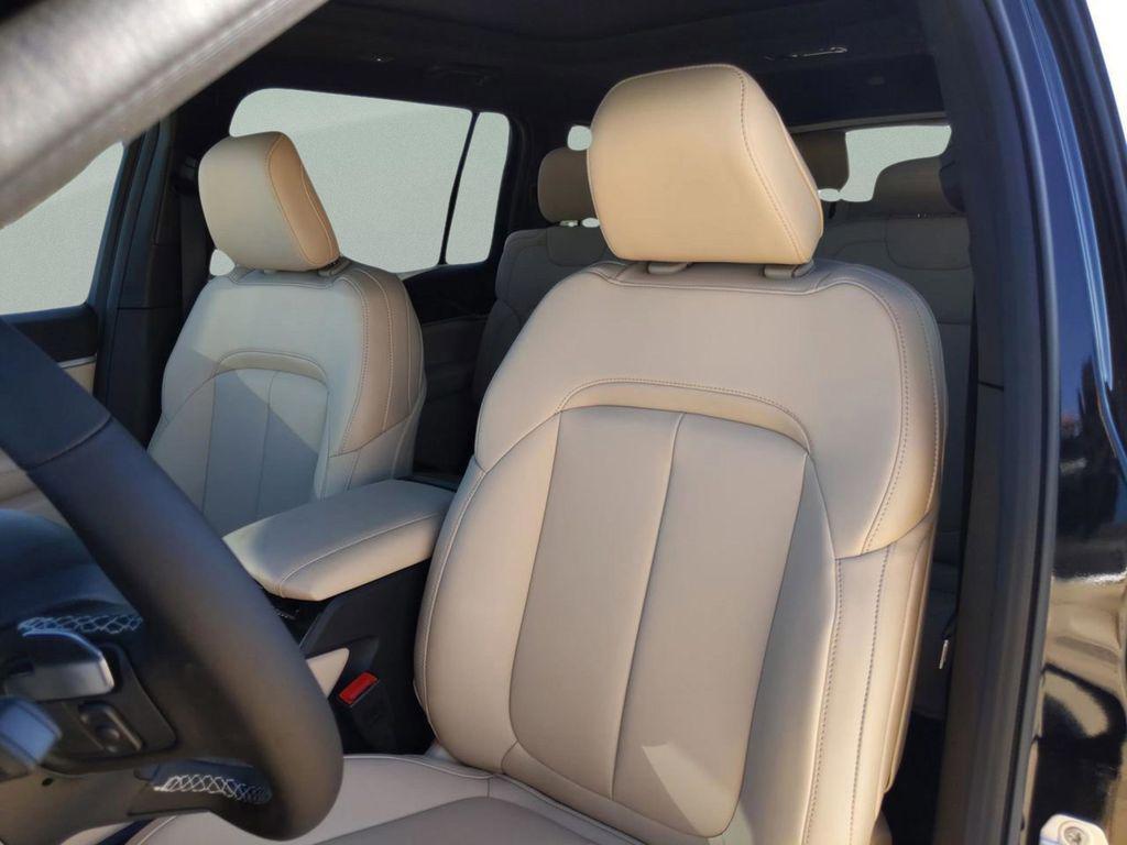 new 2025 Jeep Grand Cherokee L car, priced at $45,441