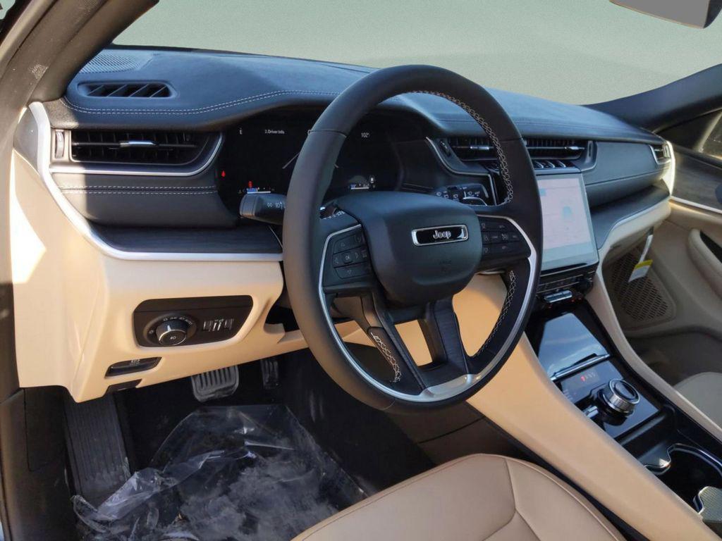 new 2025 Jeep Grand Cherokee L car, priced at $45,441