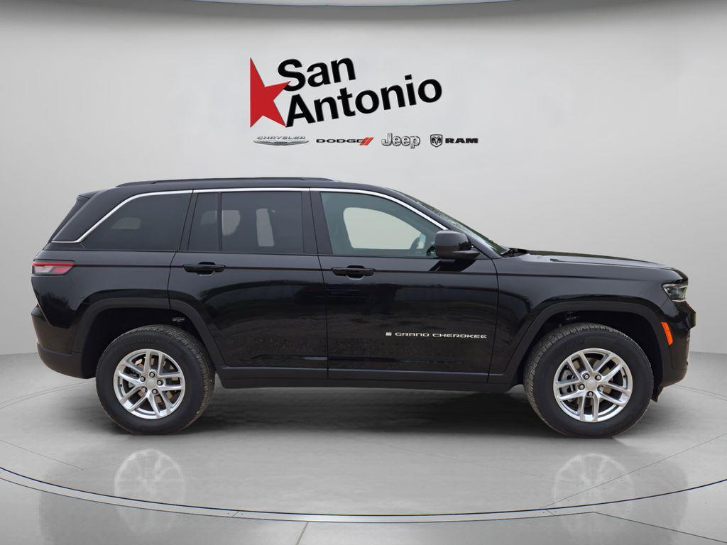 new 2025 Jeep Grand Cherokee car, priced at $35,147