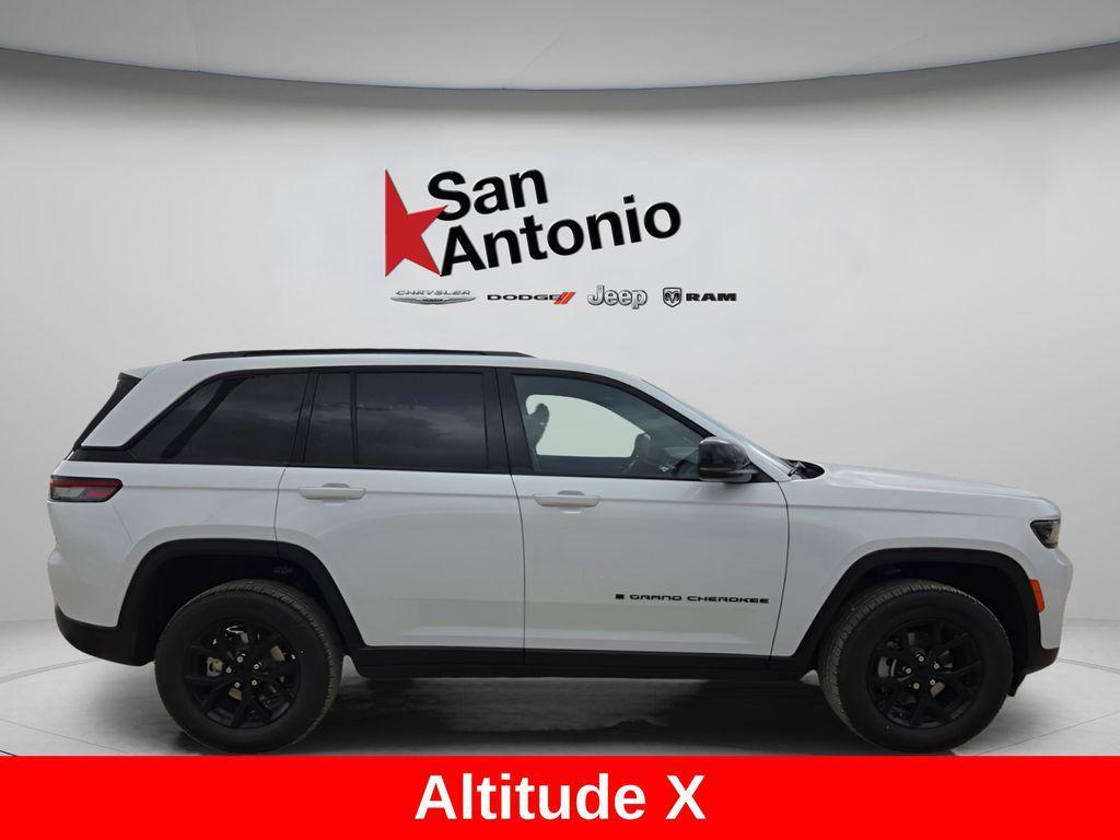 new 2025 Jeep Grand Cherokee car, priced at $39,354