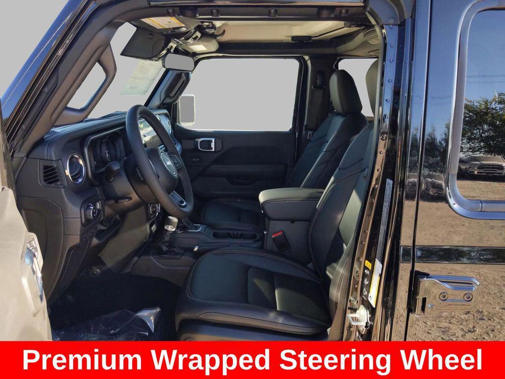 new 2025 Jeep Gladiator car, priced at $41,877