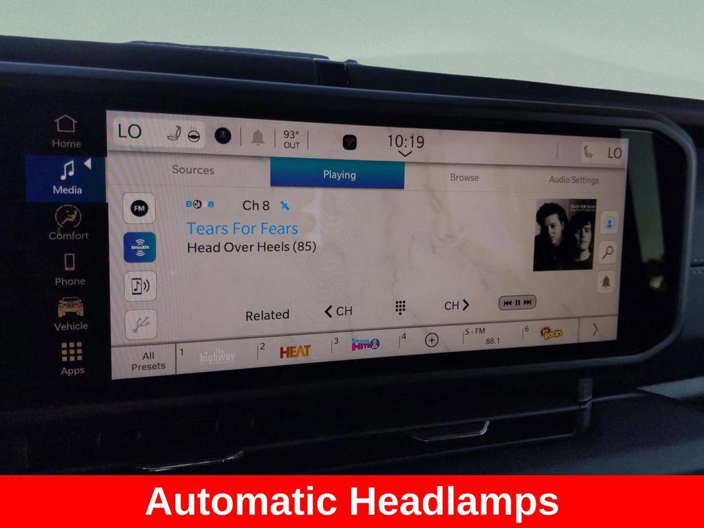 new 2025 Jeep Gladiator car, priced at $41,877