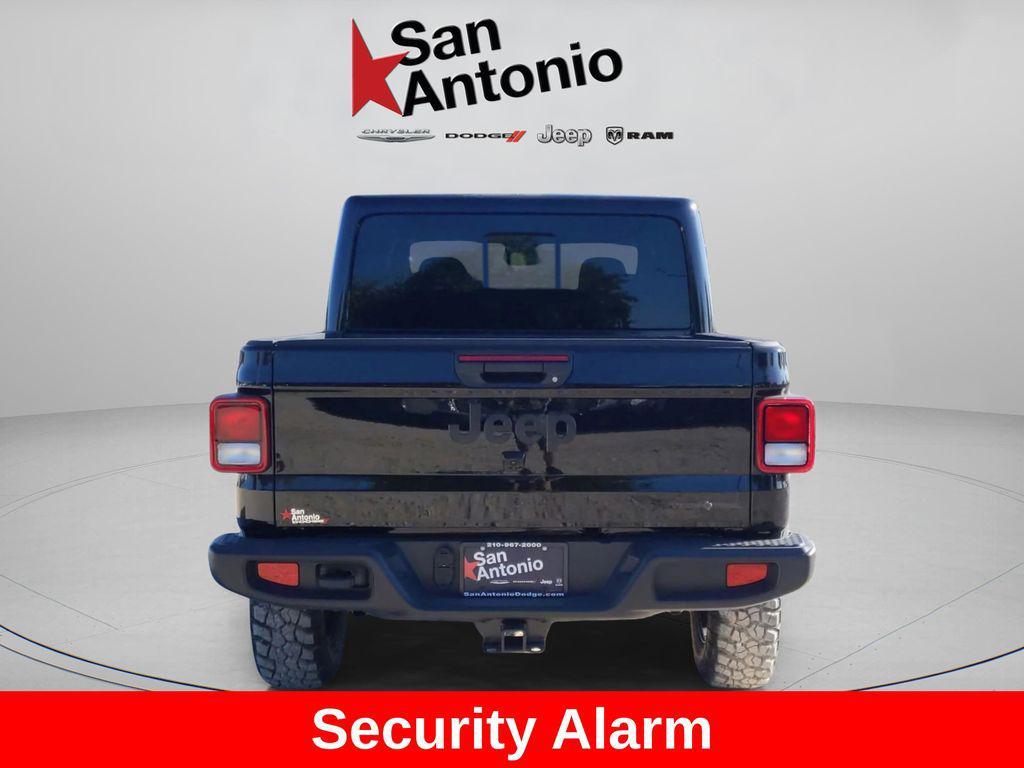 new 2025 Jeep Gladiator car, priced at $41,877