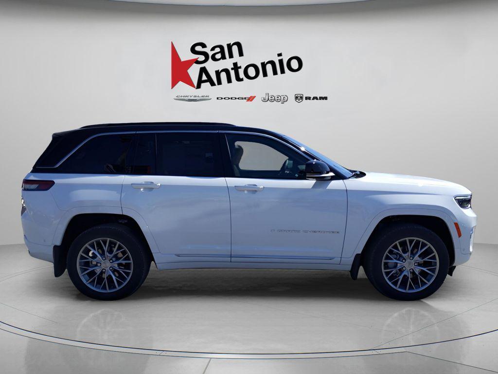 new 2025 Jeep Grand Cherokee car, priced at $48,852