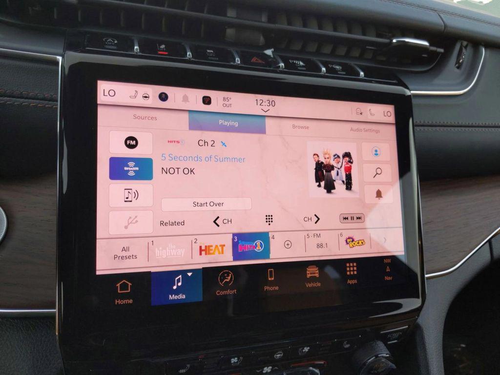 new 2025 Jeep Grand Cherokee L car, priced at $54,070