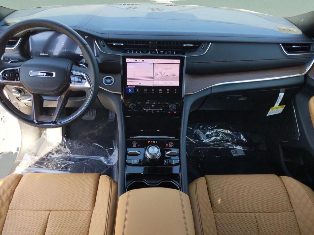 new 2025 Jeep Grand Cherokee L car, priced at $54,070