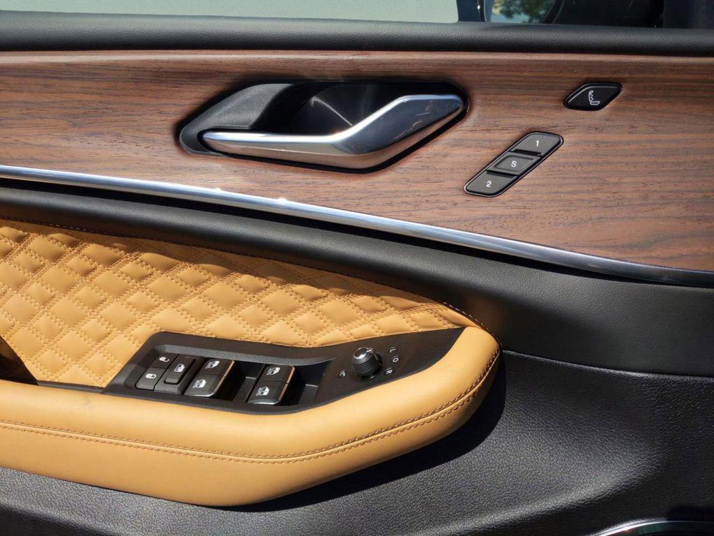 new 2025 Jeep Grand Cherokee L car, priced at $54,070