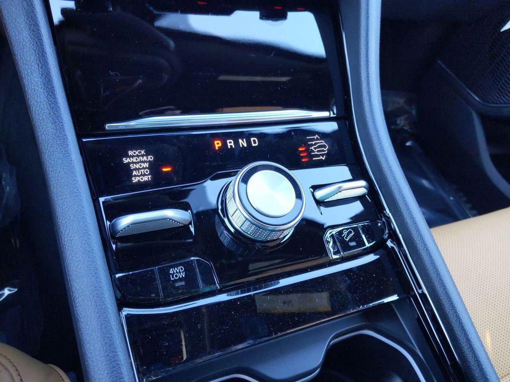 new 2025 Jeep Grand Cherokee L car, priced at $54,070