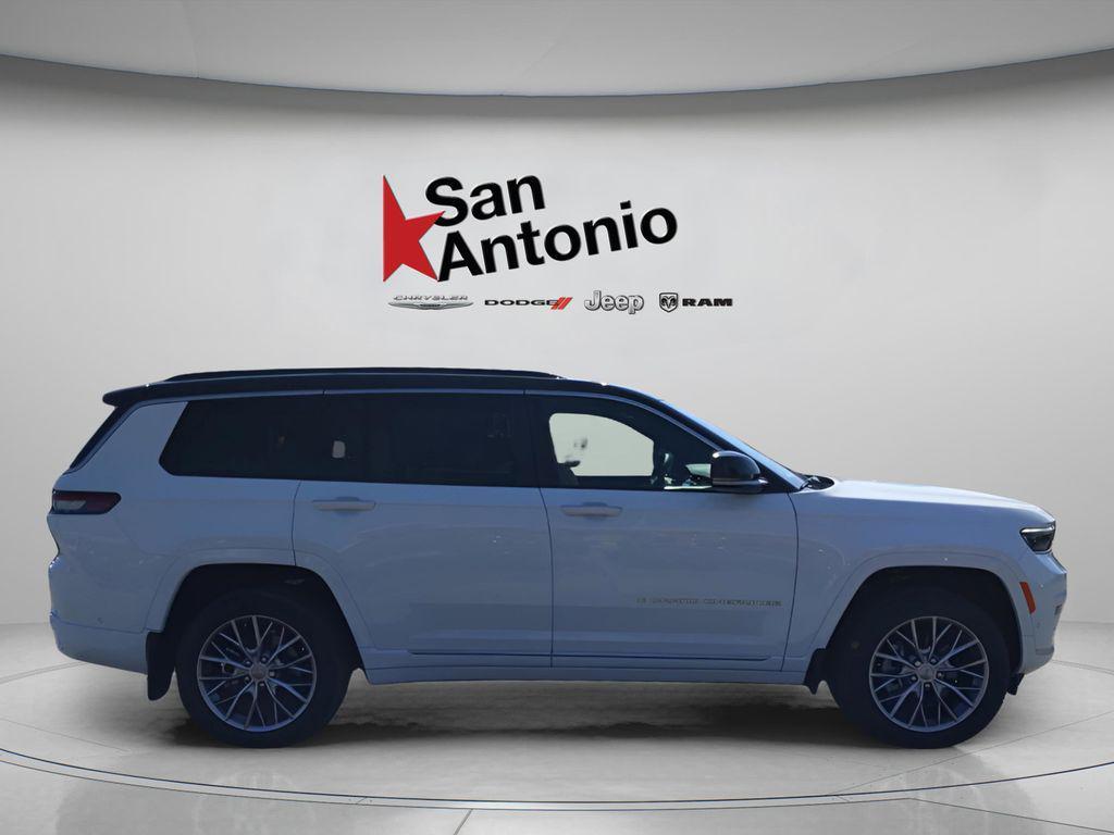 new 2025 Jeep Grand Cherokee L car, priced at $54,070