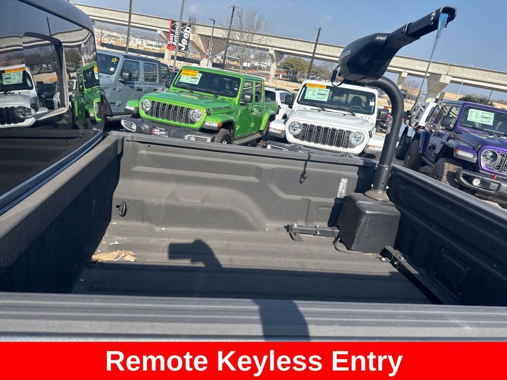 used 2021 Jeep Gladiator car, priced at $28,647