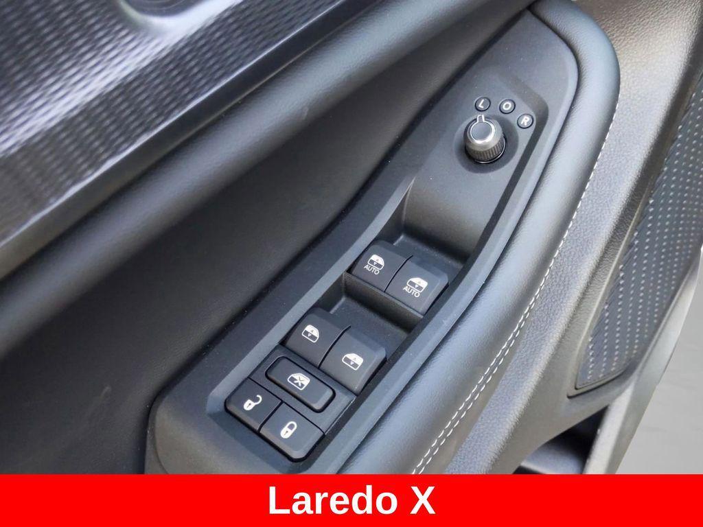 new 2025 Jeep Grand Cherokee L car, priced at $33,924