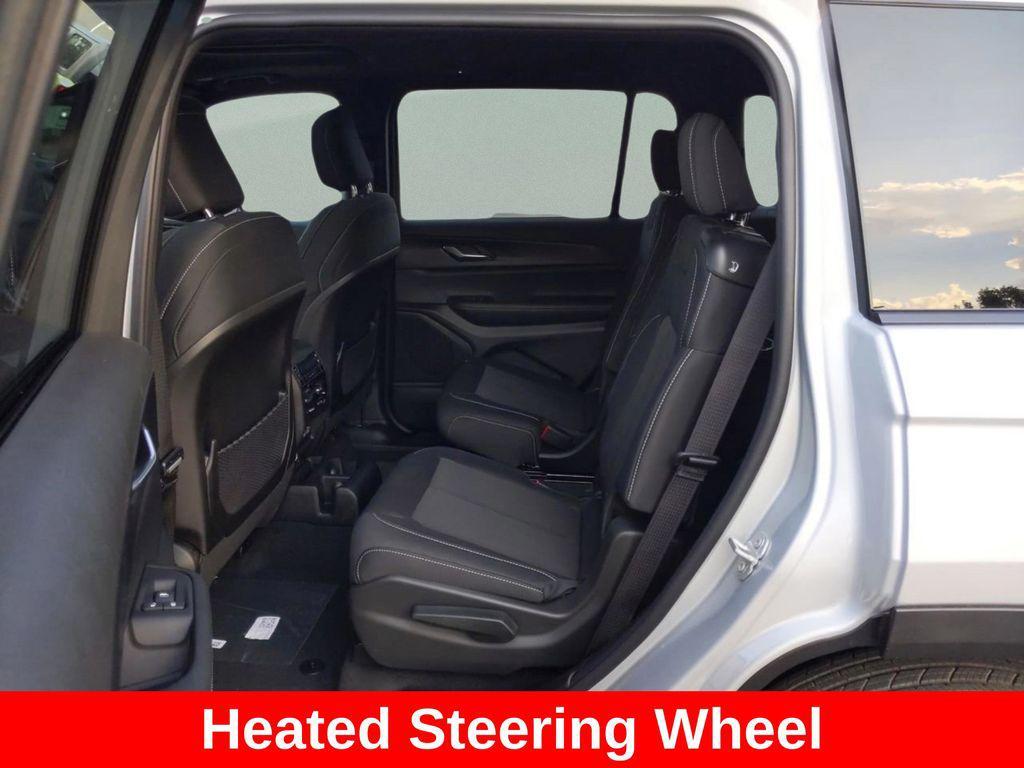 new 2025 Jeep Grand Cherokee L car, priced at $33,924