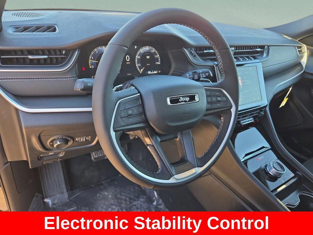 new 2025 Jeep Grand Cherokee L car, priced at $40,024