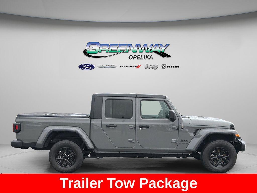 used 2022 Jeep Gladiator car, priced at $28,411