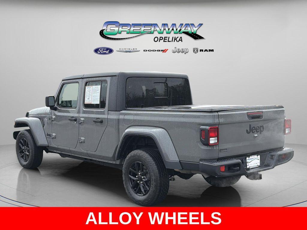 used 2022 Jeep Gladiator car, priced at $28,411