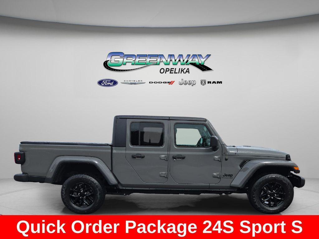 used 2022 Jeep Gladiator car, priced at $28,411