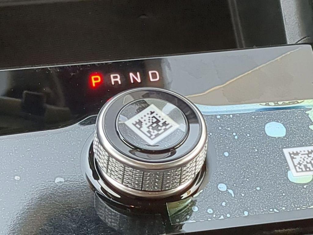 new 2025 Jeep Grand Cherokee car, priced at $33,348