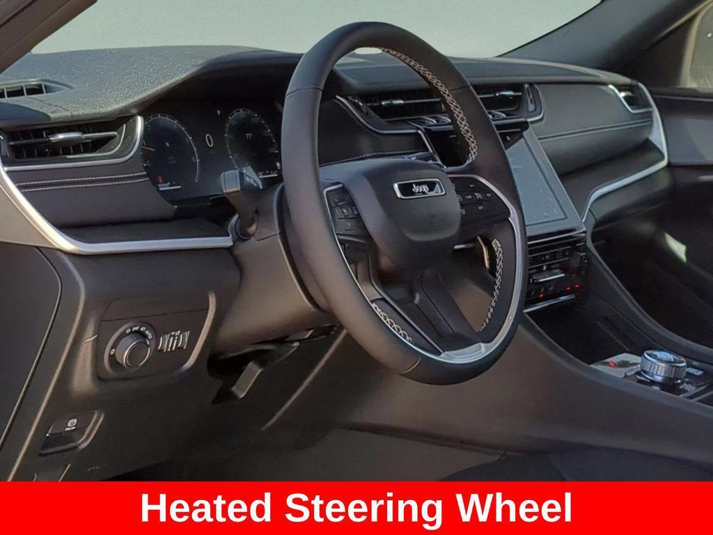 new 2025 Jeep Grand Cherokee car, priced at $33,348