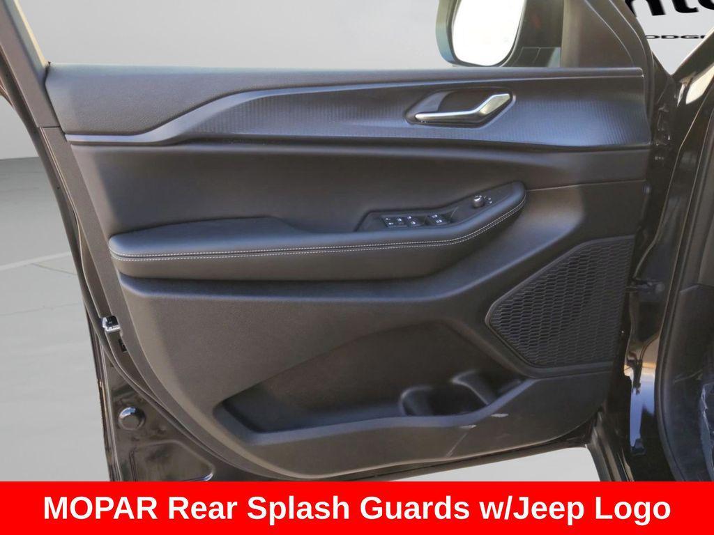 new 2025 Jeep Grand Cherokee L car, priced at $36,296