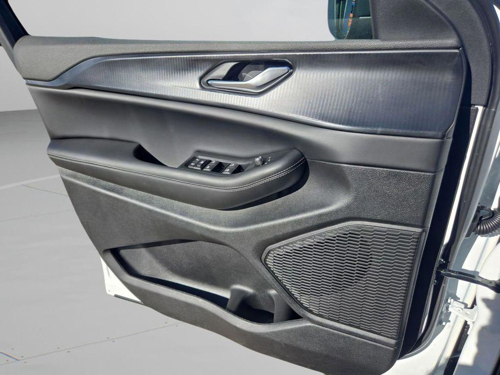 new 2025 Jeep Grand Cherokee car, priced at $34,496