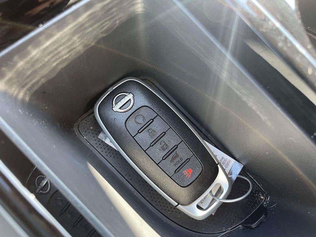 used 2025 Nissan Murano car, priced at $35,408