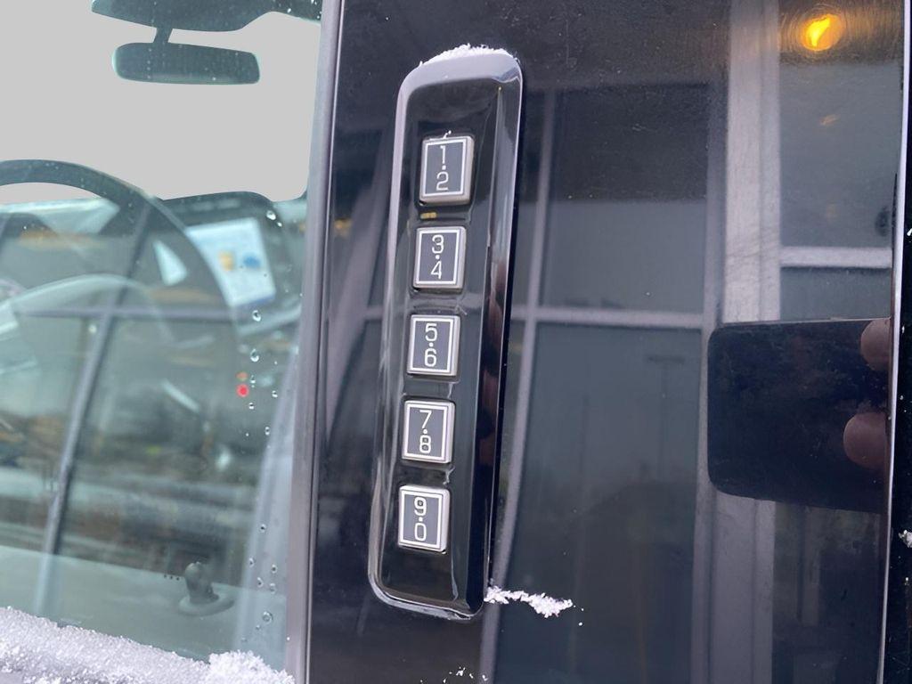 used 2022 Ford F-150 car, priced at $33,886