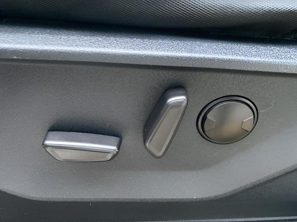 used 2022 Ford F-150 car, priced at $33,886